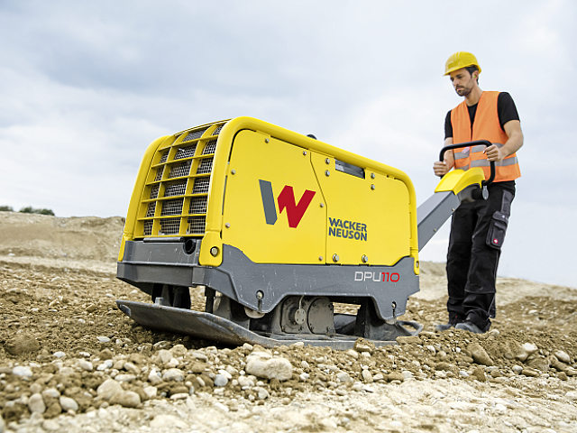 Виброплита реверсивная дизельная Wacker Neuson DPU 110